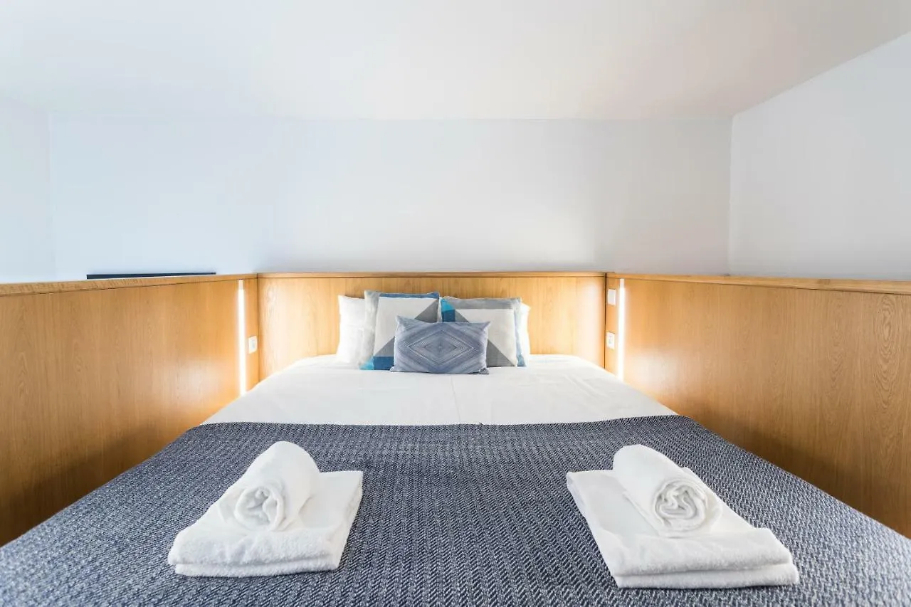 Alfama Blue Studio Loft Apartment - By Lu Holidays Lisbon