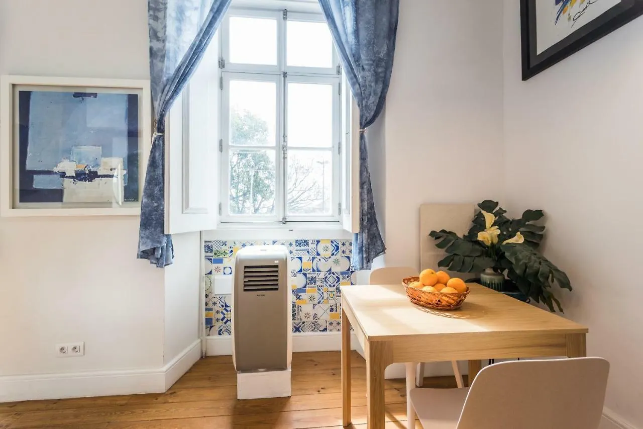 Alfama Blue Studio Loft Apartment - By Lu Holidays Lisbon